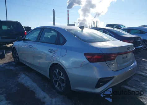 2020 Kia Forte Lxs z USA, uszkodzony, nr VIN 3KPF24AD8LE201265